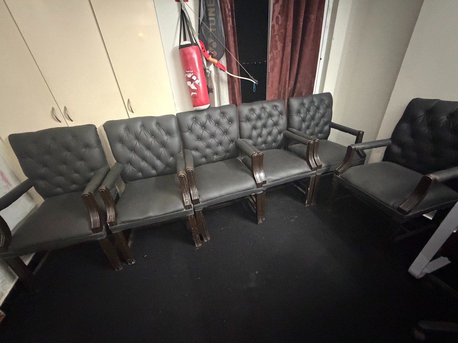 Set of 6 Black Visitor Chairs