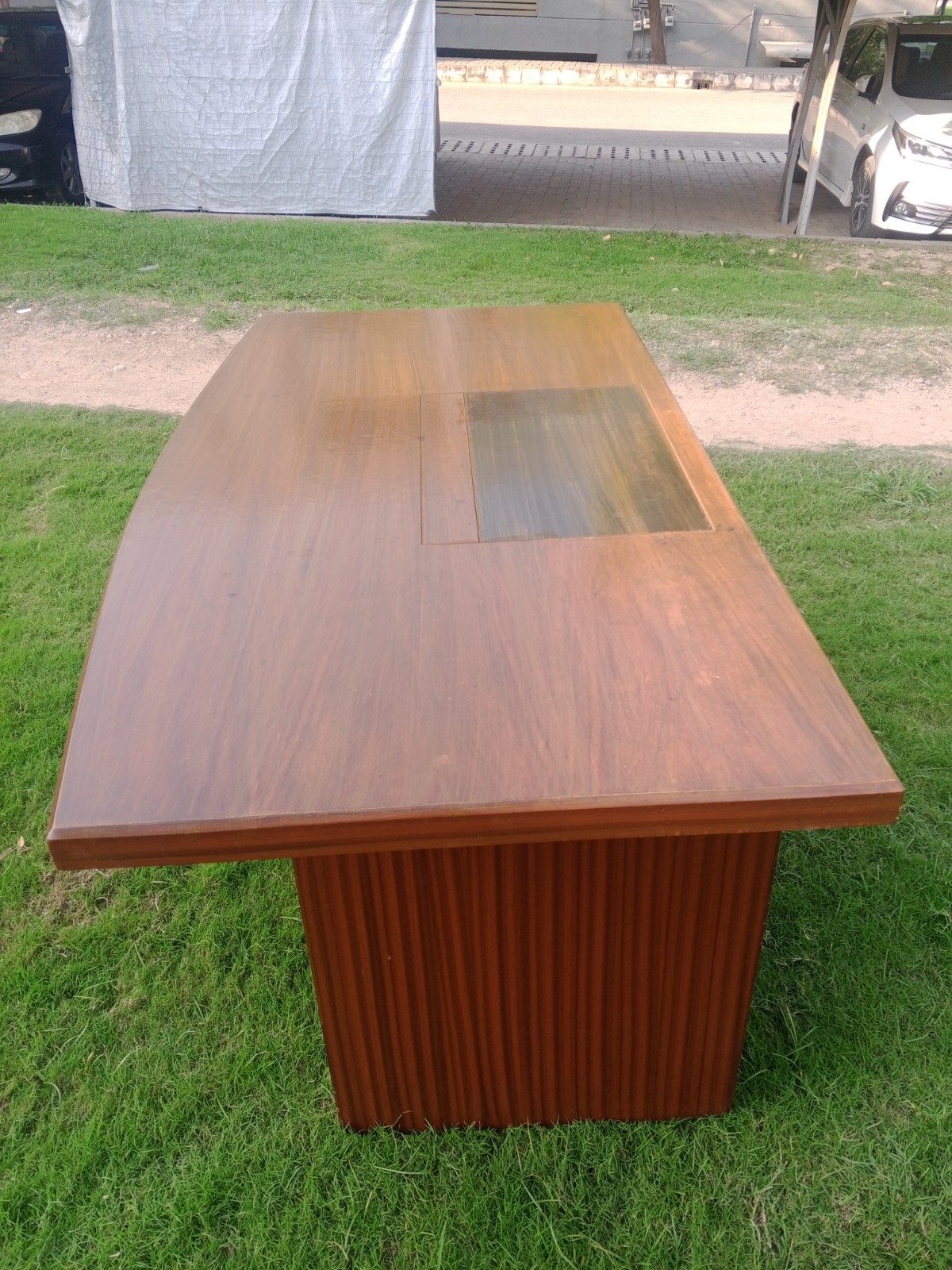 Office table, photo 2