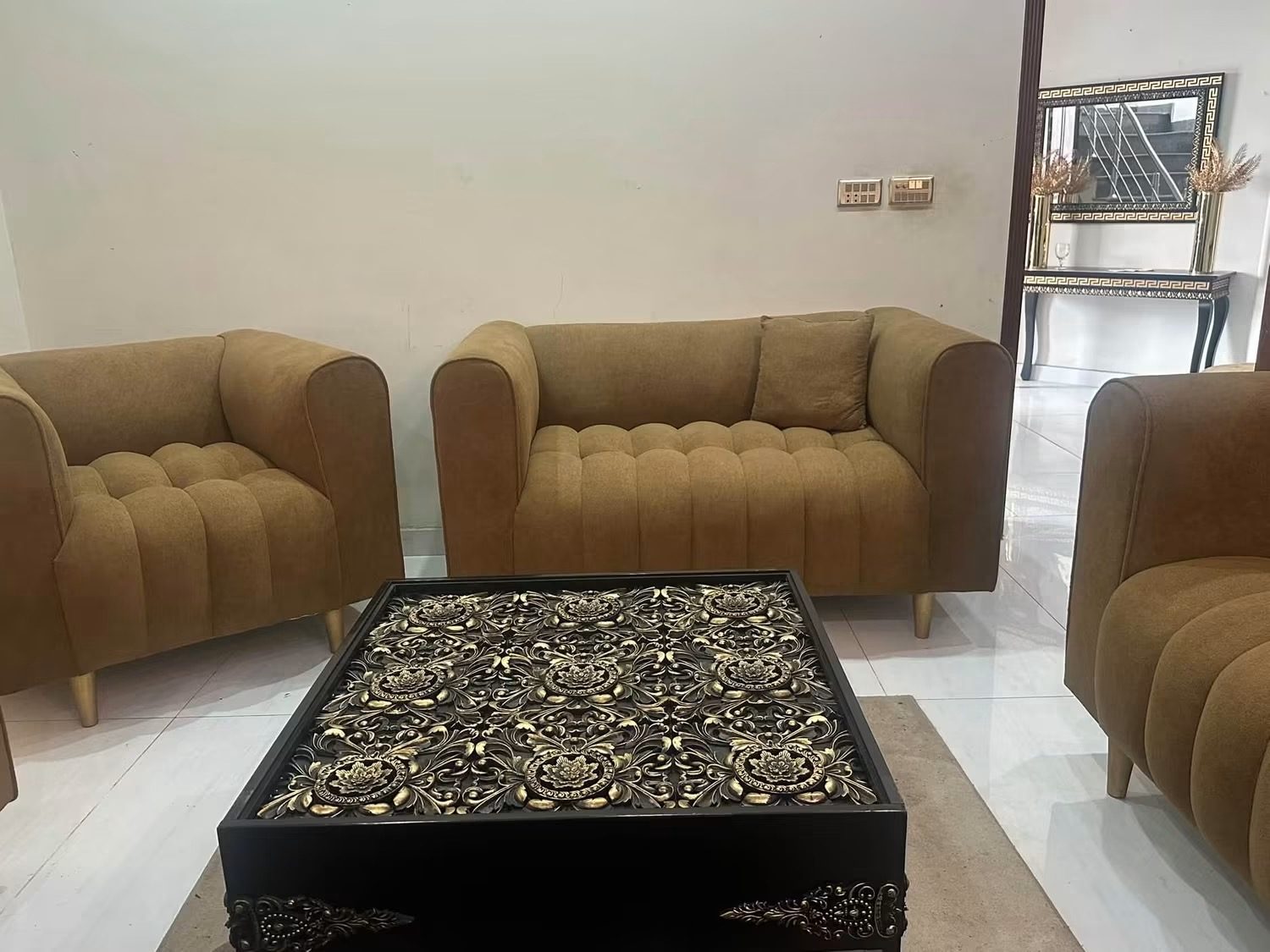Sofa set with center tables and side tables, photo 6