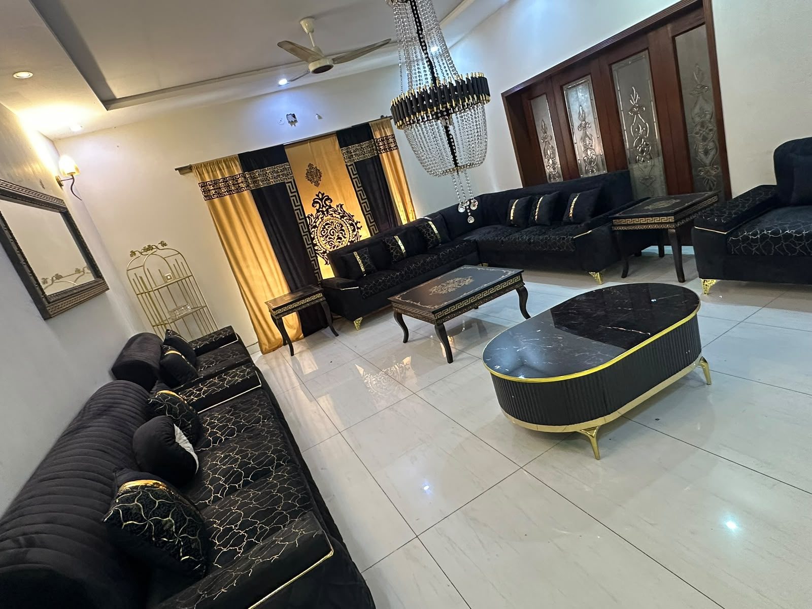 Sofa set with center tables and side tables, photo 12