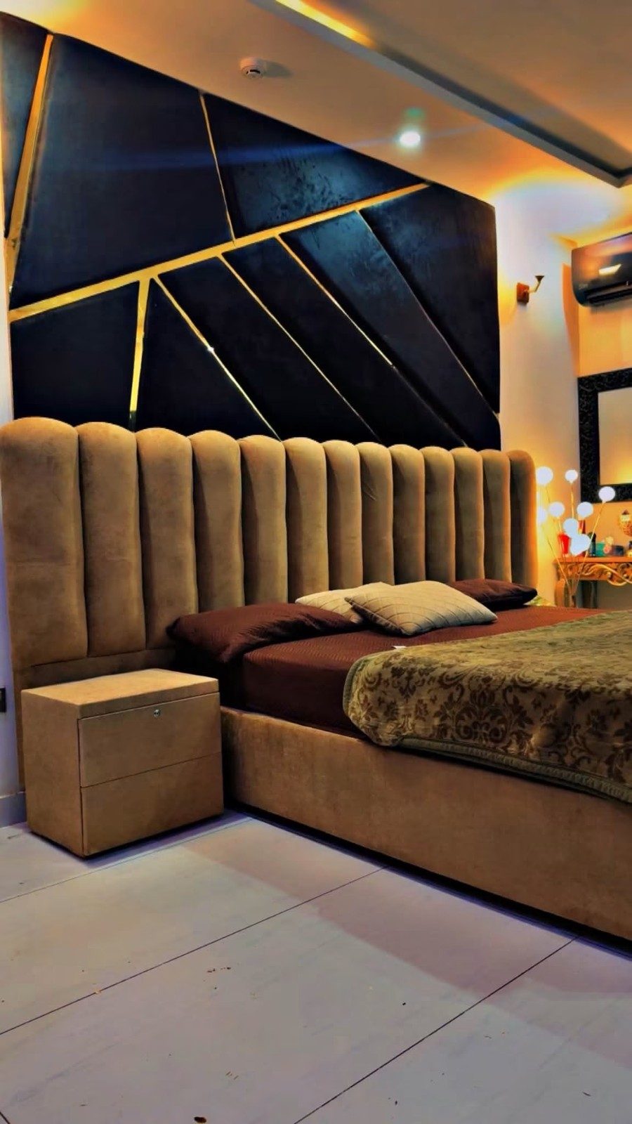 Sofa set with center tables and side tables, photo 4